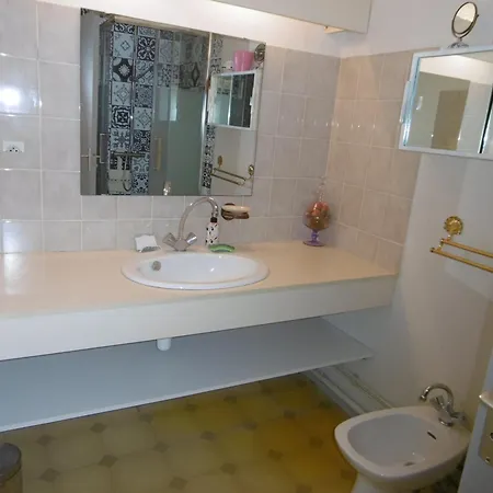 - T3 Ensoleille - 6 Pers - Piscine Collective Et Parking - Fr-1-796-44 *